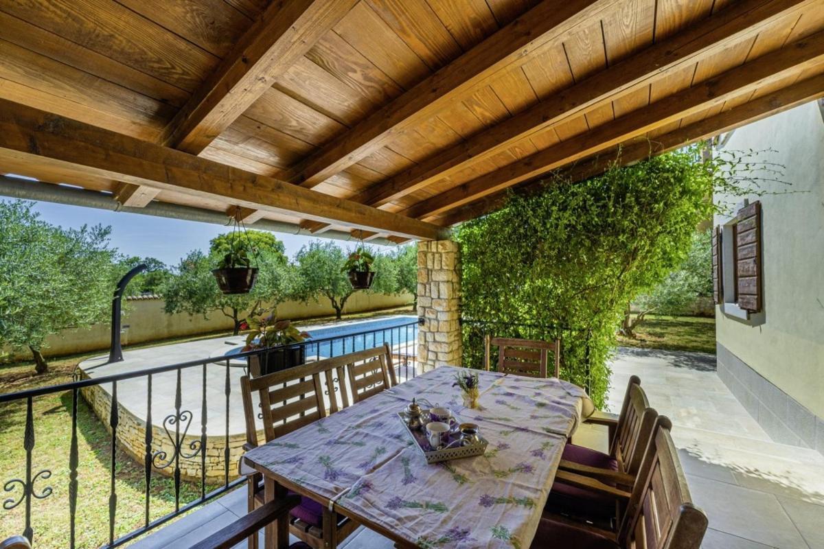 Villa Braidizza In Kavran Krnica Exteriör bild
